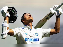 IND vs AUS: "मुश्किल दौर से उसे...." यशस्वी जायसवाल को लेकर एलन बॉर्डर ने की भविष्यवाणी, चौंका विश्व क्रिकेट IND vs AUS: "मुश्किल दौर से उसे...." यशस्वी जायसवाल को लेकर एलन बॉर्डर ने की भविष्यवाणी, चौंका विश्व क्रिकेट