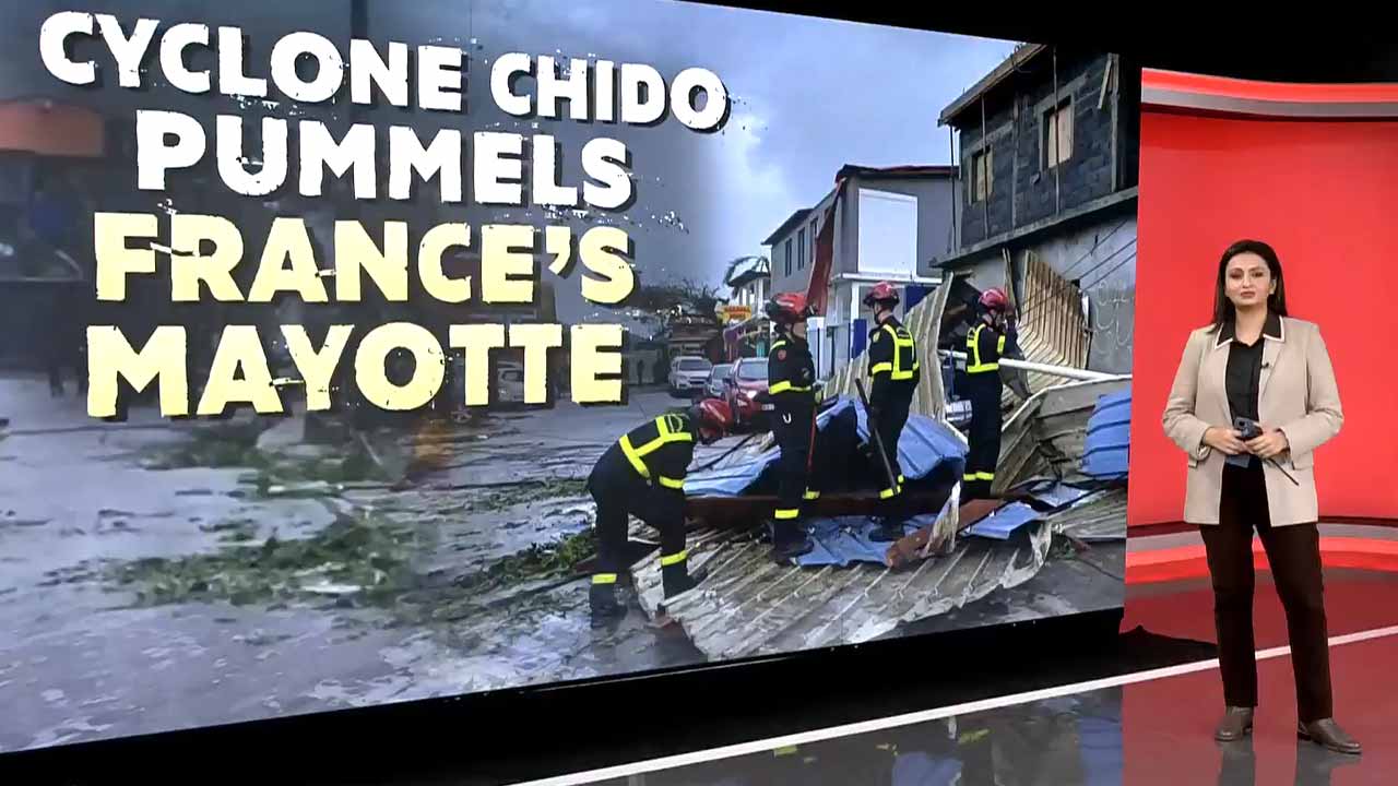 Cyclone Chido Pummels France's Mayotte | Rescuers Race To Reach Cyclone Survivors