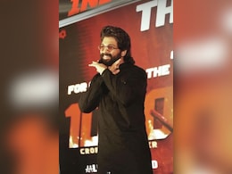 Allu Arjun, New <i>Pathaan</i> Of Box Office, Reacts To YRF's <i>Pushpa 2</i> Message: "I Am Touched"