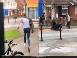 Watch: UK Man Leaves Haircut Midway To Help Policeman Under Attack, Internet Applauds Watch: UK Man Leaves Haircut Midway To Help Policeman Under Attack, Internet Applauds