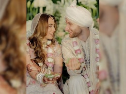 अनुराग कश्यप की 22 वर्षीय बेटी की शादी की तस्वीरें आईं सामने, दुल्हन आलिया कश्यप को देख आंसू नहीं रोक पाए दूल्हेराजा शेन अनुराग कश्यप की 22 वर्षीय बेटी की शादी की तस्वीरें आईं सामने, दुल्हन आलिया कश्यप को देख आंसू नहीं रोक पाए दूल्हेराजा शेन