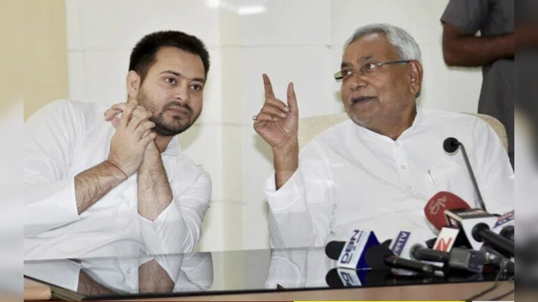 'नीतीश कुमार सिर्फ मुखौटा, कोई और चला रहा है बिहार' : RJD नेता तेजस्वी यादव