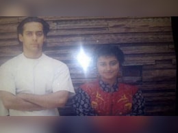 सलमान खान के साथ खड़ी ये लड़की है टॉप एक्ट्रेस, इसके बिना अधूरी थी बागबान, वीर जारा, नाम है दीपिका-प्रियंका से भी ऊपर...पहचाना क्या? सलमान खान के साथ खड़ी ये लड़की है टॉप एक्ट्रेस, इसके बिना अधूरी थी बागबान, वीर जारा, नाम है दीपिका-प्रियंका से भी ऊपर...पहचाना क्या?