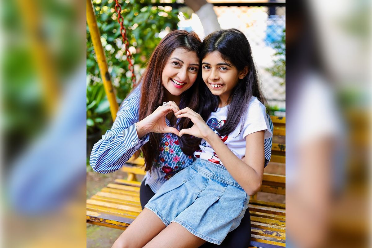 Juhi Parmar: "My Daughter & My Parents Are The Greatest Blessings In My Life..." Juhi Parmar: "My Daughter & My Parents Are The Greatest Blessings In My Life..."