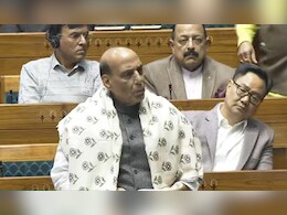 संविधान पर चर्चा में राजनाथ का राहुल पर तीखा हमला- 'वे संविधान को जेब में रखकर घूमते हैं'