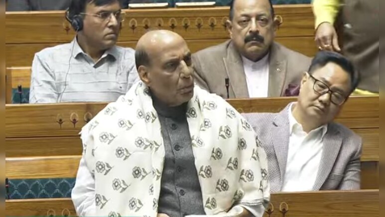 हमारा संविधान राष्ट्र निर्माण का मार्ग प्रशस्त करता है : संविधान पर चर्चा में राजनाथ सिंह