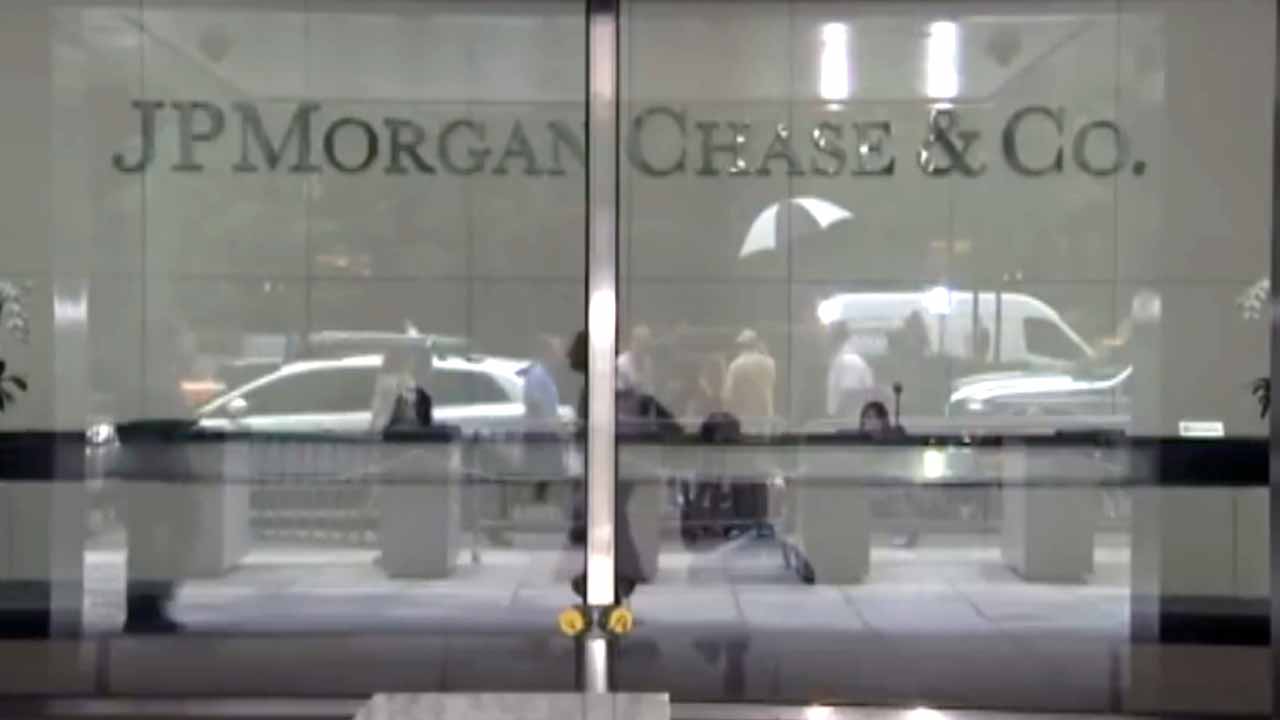 Singapore Central Bank Fines JP Morgan Chase & Co. $1.8 Million For Misconduct