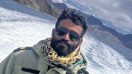 क्रिकेटर धोनी को ट्रेन&zwj;िंग देने वाले नेवी कमांडो ने मुंबई नाव हादसे में गंवाई जान, दो महीने बाद होना था र&zwj;िटायर