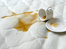 Mumbai Hotel Asks Guest To Pay Rs 2500 Plus Taxes For Coffee Stains On Linen, Internet Divided Mumbai Hotel Asks Guest To Pay Rs 2500 Plus Taxes For Coffee Stains On Linen, Internet Divided