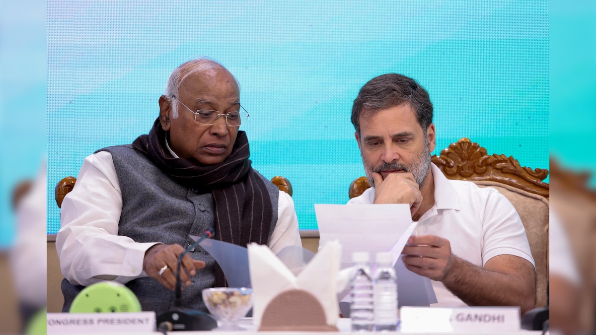 Rajasthan Politics: कांग्रेस में होने जा रहा है बड़ा बदलाव, जिला अध्यक्षों  की बढ़ जाएगी ताकत, आज राष्ट्रीय बैठक में होगा फैसला! | Congress meeting in  AICC delhi A big ...