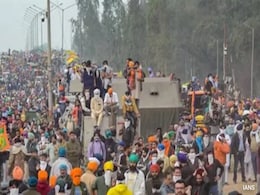 Punjab Bandh: Farmers Block Roads At Many Places, Traffic Hit Punjab Bandh: Farmers Block Roads At Many Places, Traffic Hit