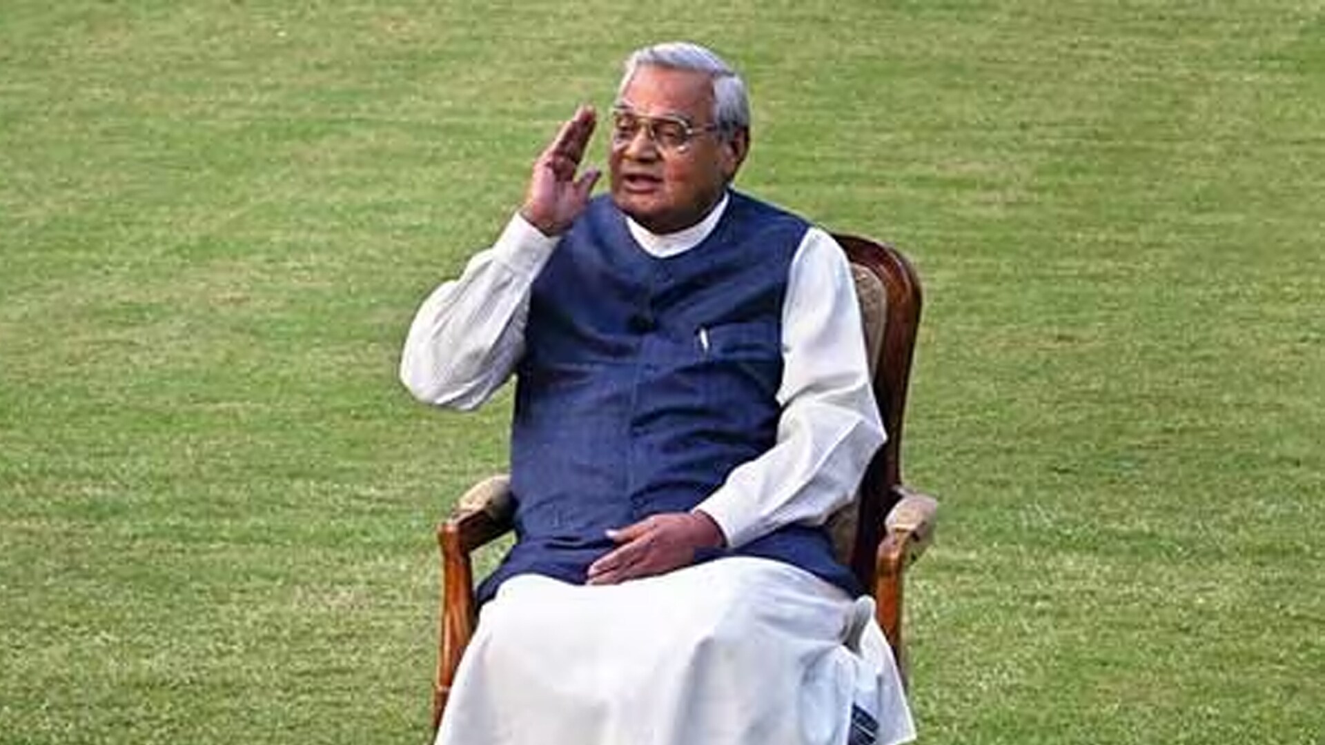 Remembering Bharat Ratna Vajpayee: Nation Pays Tribute To Atal ji
