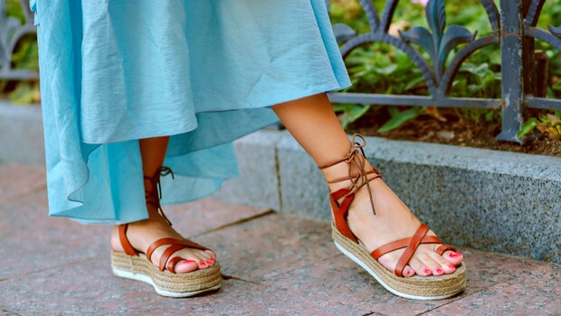 Get Latest Deals On Women Footwear From Myntra