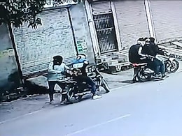 Loot CCTV Footage: ग्वालियर में प्रॉपर्टी डीलर से लाखों की लूट का सीसीटीवी फुटेज आया सामने, नजर पांच लुटेरे, अब होगा ये एक्शन