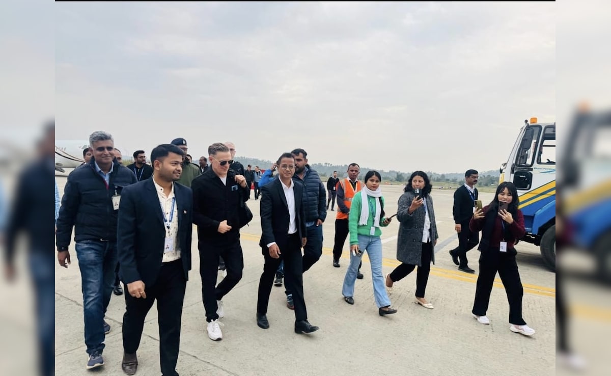 Schools In Shillong To Remain Closed On Tuesday For Bryan Adams Concert