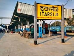 Raid: इटारसी रेलवे बुकिंग कार्यालय में छापा, सरकारी कोष में 4.50 लाख कम मिले, 2 कर्मचारी निलंबित