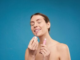 ग्लैमरस लुक के लिए टॉप ब्रांड्स के मेकअप प्रोडक्ट्स पर शानदार सेल, मात्र 150 रुपये से शुरू है इनकी कीमत