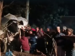 10 Dead, 12 Injured In Two Road Accidents In Uttar Pradesh's Pilibhit, Chitrakoot 10 Dead, 12 Injured In Two Road Accidents In Uttar Pradesh's Pilibhit, Chitrakoot