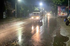 Tamil Nadu Braces For Heavy Rain, Schools Shut In Chennai, Nearby Districts Tamil Nadu Braces For Heavy Rain, Schools Shut In Chennai, Nearby Districts