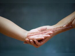 MP: गुस्साए शिक्षक ने छात्र के सिर के उखाड़ दिए बाल, कड़े एक्शन की चल रही है तैयारी   MP: गुस्साए शिक्षक ने छात्र के सिर के उखाड़ दिए बाल, कड़े एक्शन की चल रही है तैयारी