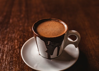 This Hot Chocolate Recipe Is Best You Can Find For Winter - It's Delicious And Healthy Too This Hot Chocolate Recipe Is Best You Can Find For Winter - It's Delicious And Healthy Too