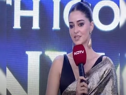 Ananya Panday Wins NDTV 'Youth Icon Of The Year', Receives An Advice From Asha Parekh Ananya Panday Wins NDTV 'Youth Icon Of The Year', Receives An Advice From Asha Parekh