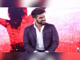 Arjun Kapoor: ऑनलाइन ठगी का शिकार हुए अर्जुन कपूर के फैंस, एक्टर ने दी सलाह Arjun Kapoor: ऑनलाइन ठगी का शिकार हुए अर्जुन कपूर के फैंस, एक्टर ने दी सलाह