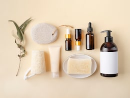 Winter Skin care: सर्दियों में आपकी स्किन को शाइन, सॉफ्टनेस देंगे ये प्रोडक्ट, कीमत जान हो जाएंगे हैरान Winter Skin care: सर्दियों में आपकी स्किन को शाइन, सॉफ्टनेस देंगे ये प्रोडक्ट, कीमत जान हो जाएंगे हैरान