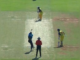 4,4,4,4,4,4, नारायण जगदीसन ने एक ओवर में जड़े इतने चौके कि बन गया रिकॉर्ड, VIDEO