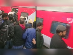 पटना जंक्शन पर अफरातफरी का माहौल, एसी बोगी पर जनरल यात्रियों का कब्जा; संपूर्ण क्रांति के यात्रियों की छूटी ट्रेन