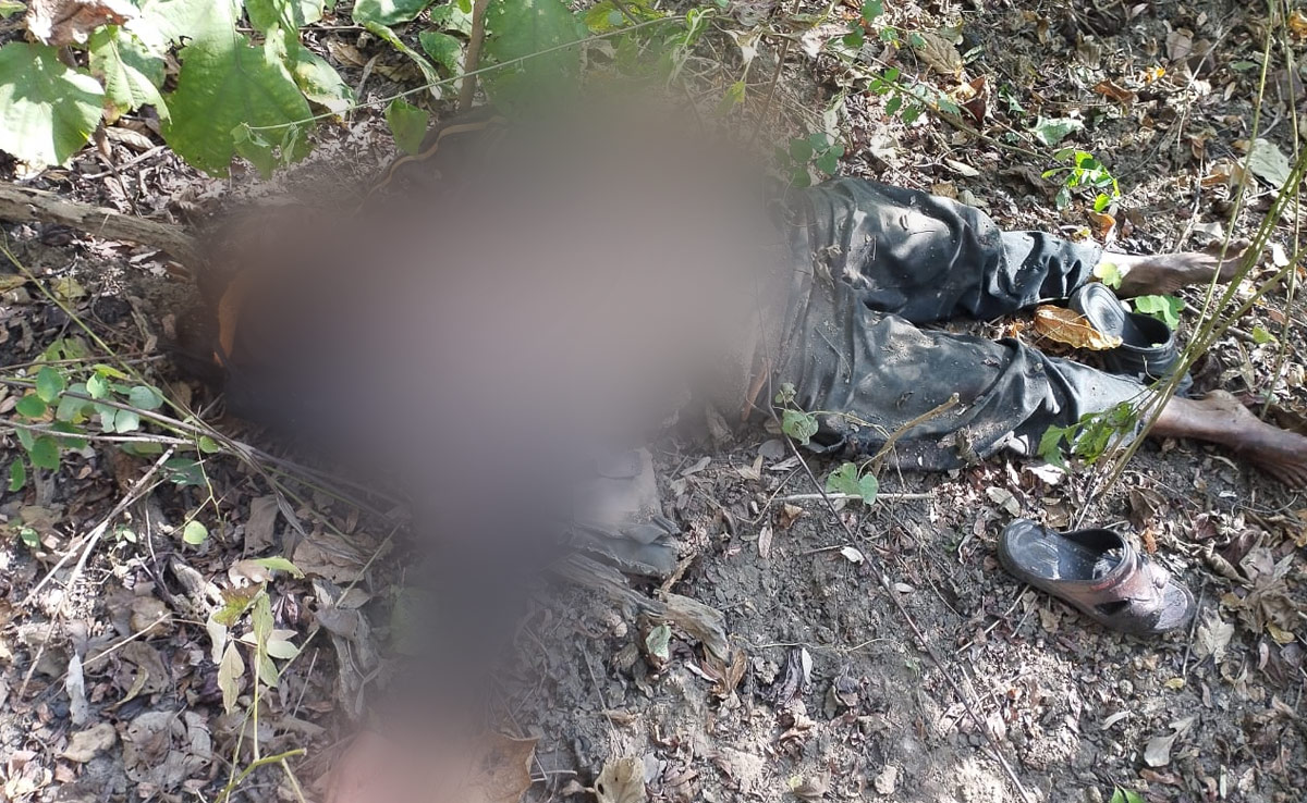 Gariaband Encounter: रायपुर लाए गए 14 नक्सलियों के शव, 22 डॉक्टर करेंगे पोस्टमॉर्टम