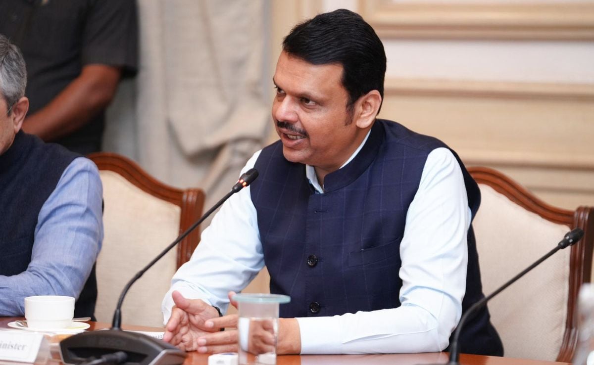 Team Uddhav Claims Many In BJP Want Them As Allies, Devendra Fadnavis Replies Team Uddhav Claims Many In BJP Want Them As Allies, Devendra Fadnavis Replies