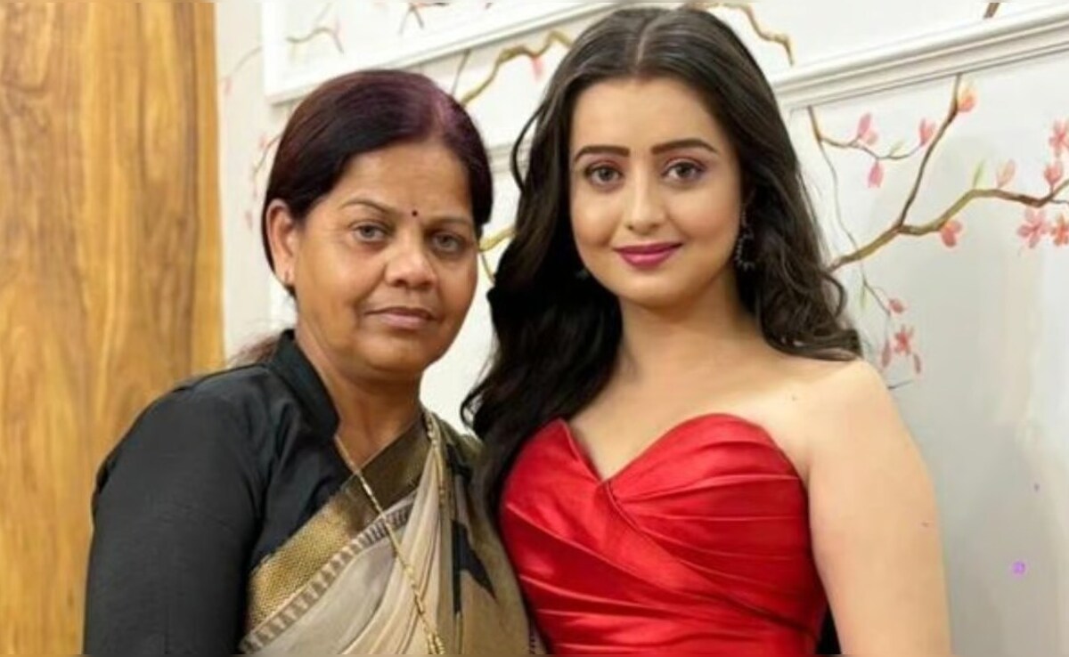 <i>Bigg Boss 18</i>: Chahat Pandey's Mother Challenges Makers To Find Actress's "Secret" Boyfriend - "Will Give Rs 21 Lakh If..."