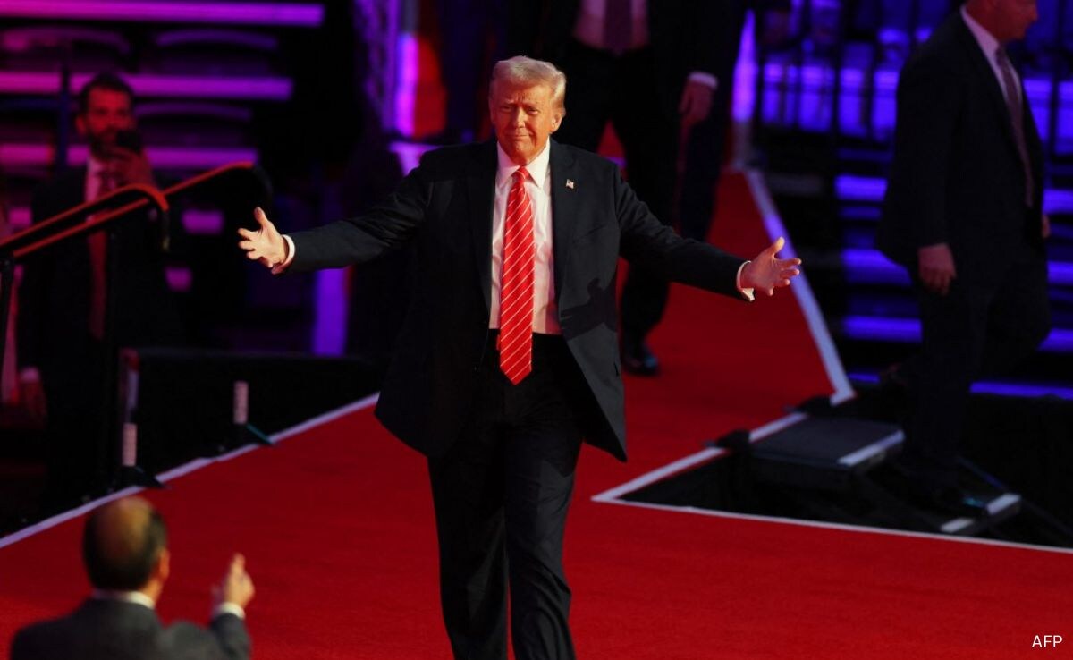 Trump To Lay Out Trade Vision But Won't Impose New Tariffs Yet: Report Trump To Lay Out Trade Vision But Won't Impose New Tariffs Yet: Report