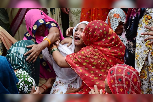 हाथरस भगदड़ में 121 लोगों की मौत हुई थी हाथरस भगदड़ में 121 लोगों की मौत हुई थी
