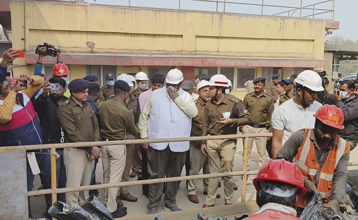 Drugs Worth Rs 8600 Crore Destroyed In Record Operation At Madhya Pradesh Cement Factory