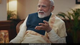 पीएम नरेंद्र मोदी ने राष्ट्रपिता महात्मा गांधी की पुण्यतिथि पर उन्हें श्रद्धांजलि दी