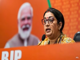 AAP विधायकों ने बांग्लादेशी घुसपैठियों के फर्जी आधार कार्ड और दस्तावेज बनवाए : स्मृति ईरानी का बड़ा आरोप AAP विधायकों ने बांग्लादेशी घुसपैठियों के फर्जी आधार कार्ड और दस्तावेज बनवाए : स्मृति ईरानी का बड़ा आरोप