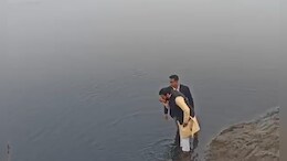 VIDEO : हरियाणा CM ने दिल्ली बॉर्डर के पास पिया यमुना का पानी, कहा- आतिशी जी तो आईं नहीं