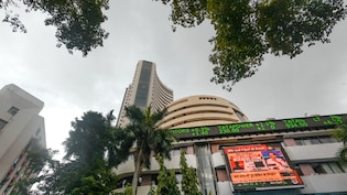 Stock Market Today: शेयर बाजार में जारी तेजी पर लगा ब्रेक, सेंसेक्स 200 अंक टूटा, मेटल शेयरों में भारी बिकवाली