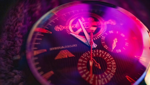 Best Deals On Men's Watches From Myntra