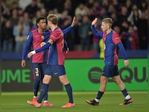 Barcelona Hit Seven Past Valencia To Restore La Liga Push