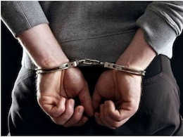 Rajasthan: 10 करोड़ की टैक्स चोरी के मामले में चार्टर्ड अकाउंटेंट गिरफ्तार, सरकार को लगाया चूना Rajasthan: 10 करोड़ की टैक्स चोरी के मामले में चार्टर्ड अकाउंटेंट गिरफ्तार, सरकार को लगाया चूना