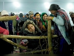 'महाकुंभ में घटी घटना दुर्भाग्यपूर्ण और चिंता का विषय': सुप्रीम कोर्ट ने हाईकोर्ट जाने को कहा 'महाकुंभ में घटी घटना दुर्भाग्यपूर्ण और चिंता का विषय': सुप्रीम कोर्ट ने हाईकोर्ट जाने को कहा