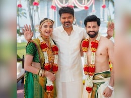 Newlywed Keerthy Suresh Reveals Vijay, Samantha, Atlee Knew She Was Dating Antony Thattil Newlywed Keerthy Suresh Reveals Vijay, Samantha, Atlee Knew She Was Dating Antony Thattil