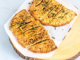 आज डिनर में क्या बनाऊं: कुछ अलग खाने का है मन तो सिर्फ 10 मिनट में बनाएं स्टफ्ड आलू गार्लिक ब्रेड, नोट करें रेसिपी आज डिनर में क्या बनाऊं: कुछ अलग खाने का है मन तो सिर्फ 10 मिनट में बनाएं स्टफ्ड आलू गार्लिक ब्रेड, नोट करें रेसिपी