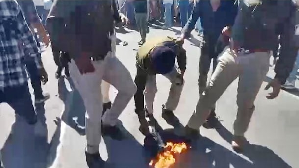 2 Men Set Themselves On Fire To Protest Disposal Of Union Carbide Waste