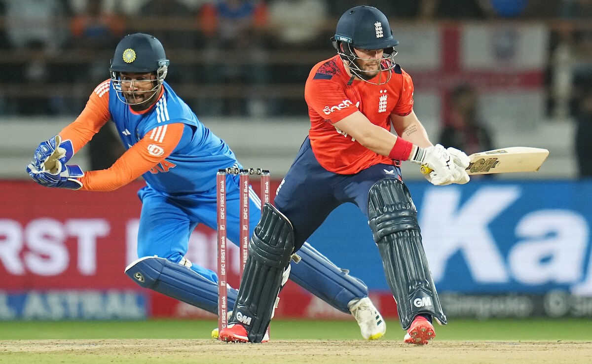 India vs England LIVE Score, 3rd T20I: Sanju Samson's Catch Leaves Everyone Stunned; England Lose 3rd Wicket
