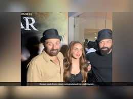 बॉबी देओल के जन्मदिन के मौके पर बहन ईशा देओल ने लुटाया प्यार, किया कमेंट बॉबी देओल के जन्मदिन के मौके पर बहन ईशा देओल ने लुटाया प्यार, किया कमेंट