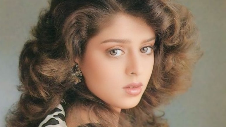 कम उम्र, बड़ा स्टारडम, 16 साल की नगमा ने जब सलमान खान संग किया पर्दे पर धमाका